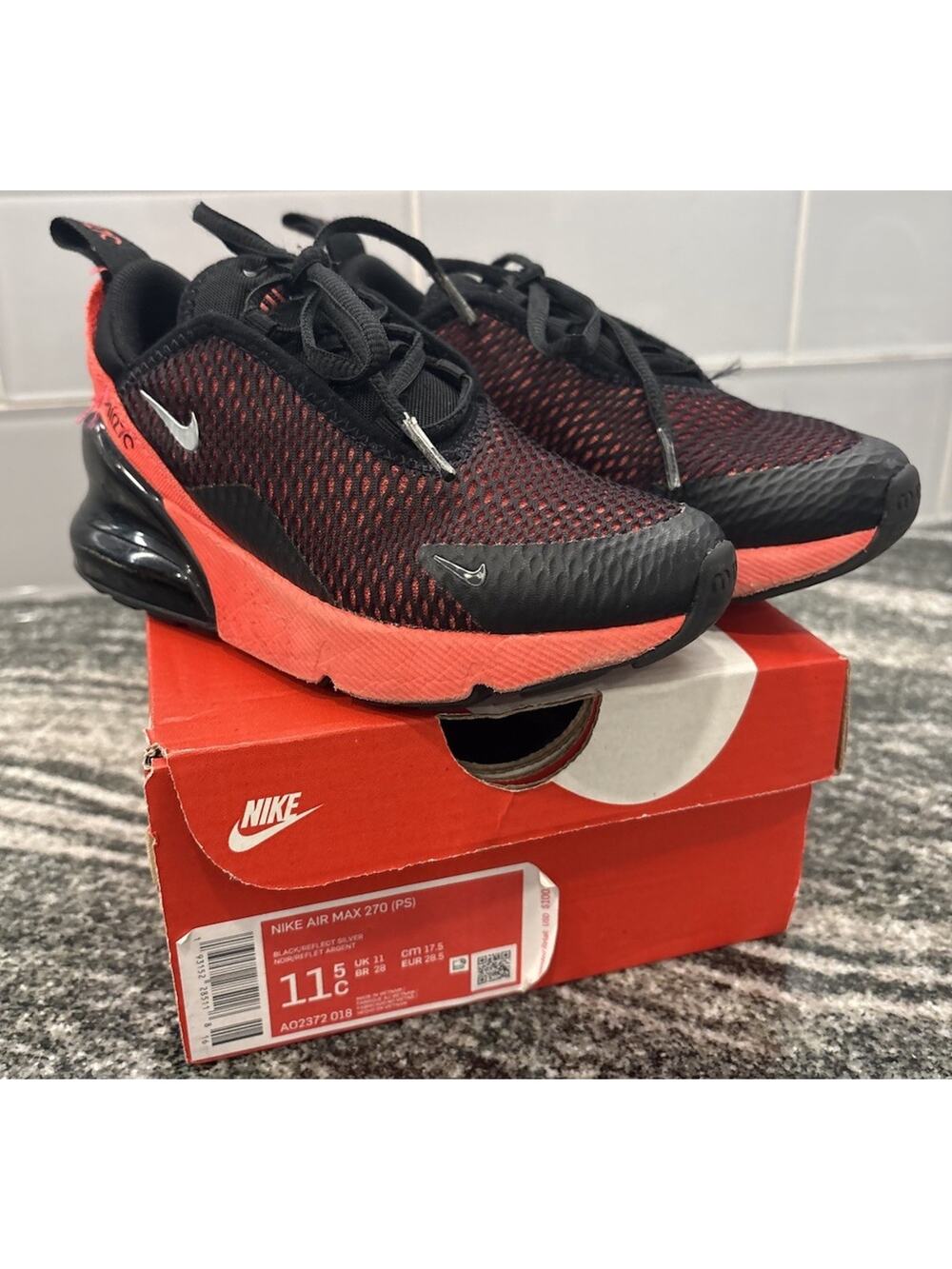 Nike Air Max 270 (GS) 11.5 C Black/Red Low Top Mesh Lace Up Sneaker